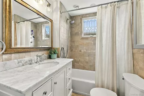 Bath - 3 Garden Dr, Rye, NY 10580 photo 1 of 2