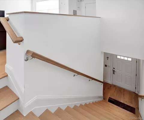 Entry Way - 272 Silver Timber Dr, Yaphank, NY 11980 photo 9 of 9