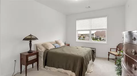 Bedroom - 272 Silver Timber Dr, Yaphank, NY 11980 photo 3 of 4
