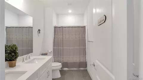 Other - 272 Silver Timber Dr, Yaphank, NY 11980 photo 4 of 9