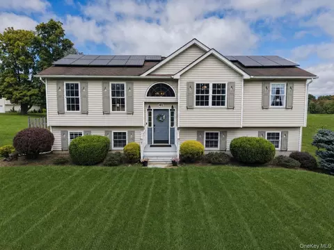 41 Mt Hope Ave, Mount Hope, NY 10963