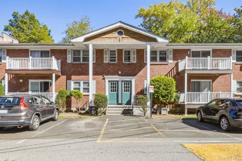 82 Demarest Ave #24, Clarkstown, NY 10994