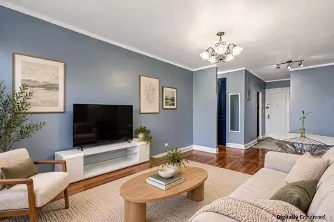 4820 44th St #4C, New York, NY 11104