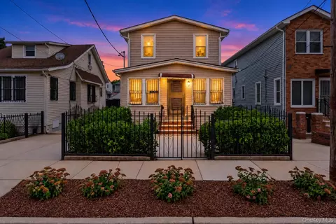 111-35 166 St, Jamaica, NY 11433
