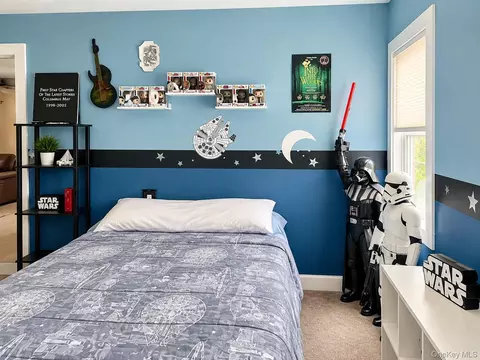 Bedroom - 39 Orchid Rd, Patchogue, NY 11772 photo 3 of 3