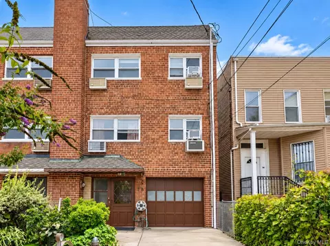 38 Autumn Ave, Brooklyn, NY 11208