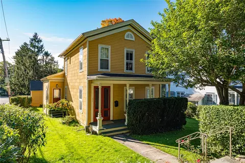 208 Williams St, Port Jefferson, NY 11777