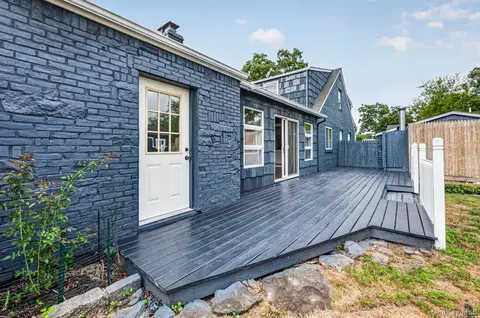 Exterior - 60 56 Lake Shore Dr, Patchogue, NY 11772 photo 2 of 4