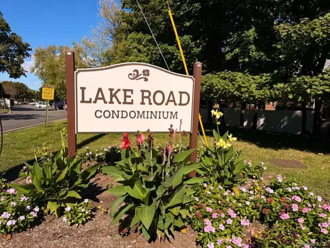 3 Church Ln #O, Clarkstown, NY 10989