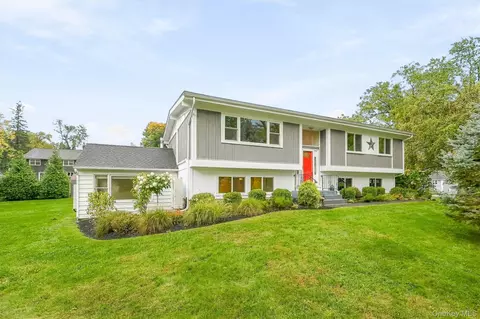 152 California Rd, Yorktown, NY 10598