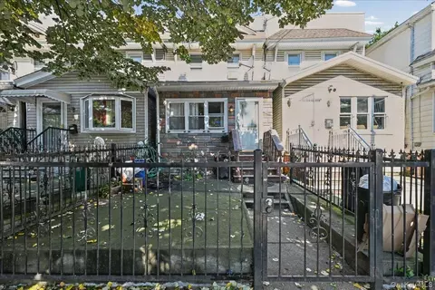 11507 103rd Ave, South Richmond Hill, NY 11419