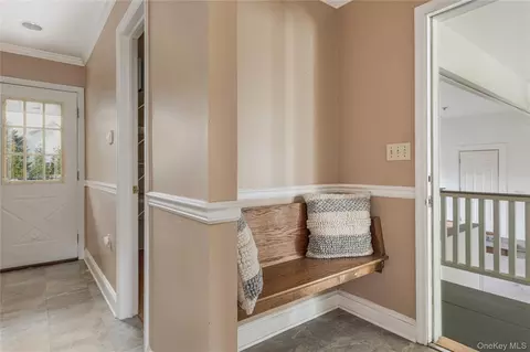 Entry Way - 79 Millbrook Rd, Wallkill, NY 12589 photo 6 of 6