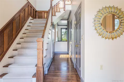 Entry Way - 79 Millbrook Rd, Wallkill, NY 12589 photo 1 of 6
