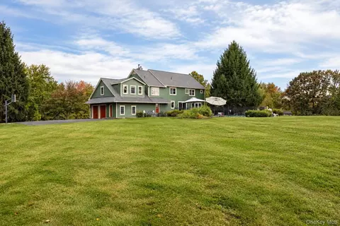 Exterior - 79 Millbrook Rd, Wallkill, NY 12589 photo 3 of 6
