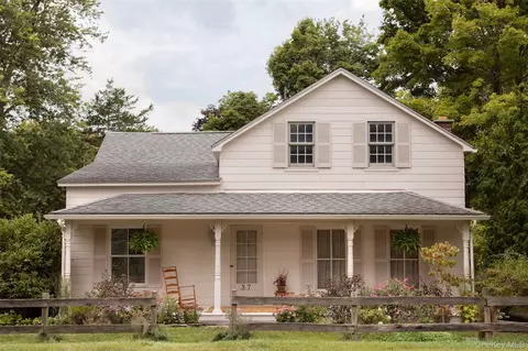 37 New York 9h, Hudson, NY 12534