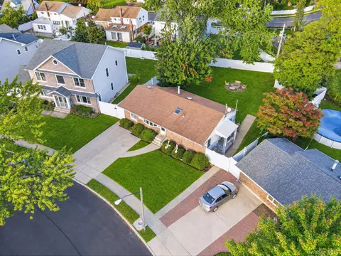 View/Area - 30 Janet Dr, Plainview, NY 11803 photo 1 of 5