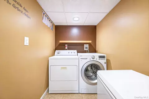 Other - 30 Janet Dr, Plainview, NY 11803 photo 11 of 17