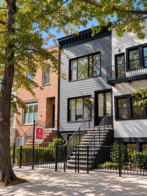 83 Cooper St, Brooklyn, NY 11207