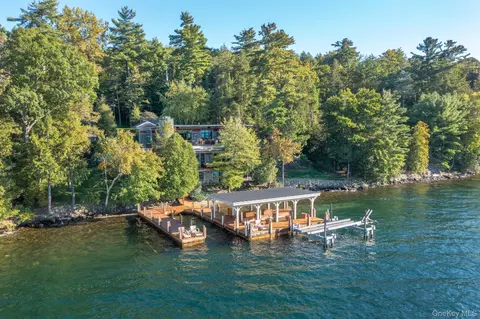 15 Wild Turkey Rd, Lake George, NY 12845