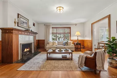 Living - 132 E 238th St, New York, NY 10470 photo 1 of 1