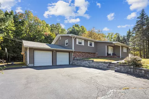 26 Terri Lee Ln, Ramapo, NY 10977