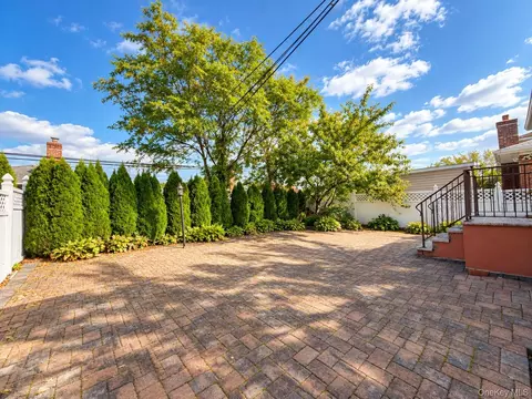 Exterior - 2829 Clearview Expy, New York, NY 11360 photo 3 of 5