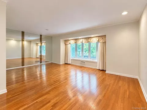 Living - 2829 Clearview Expy, New York, NY 11360 photo 1 of 3