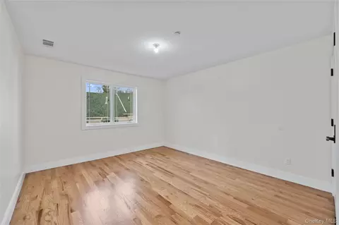 Bedroom - 7 Dessau Cir, Ramapo, NY 10977 photo 6 of 6