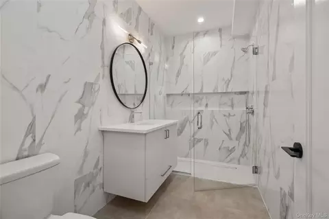 Bath - 7 Dessau Cir, Ramapo, NY 10977 photo 2 of 3