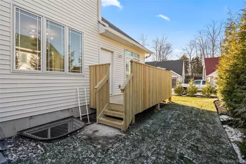 Exterior - 7 Dessau Cir, Ramapo, NY 10977 photo 4 of 5