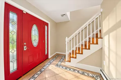 Entry Way - 78 Patmore Ave, Yonkers, NY 10710 photo 1 of 2
