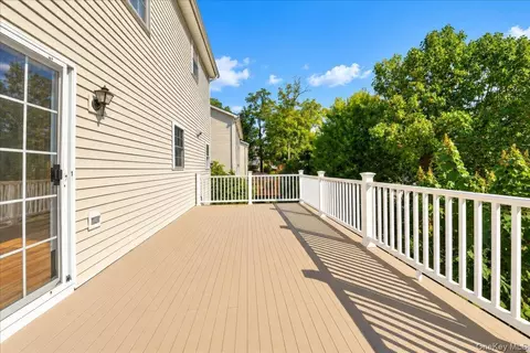 Exterior - 78 Patmore Ave, Yonkers, NY 10710 photo 4 of 5
