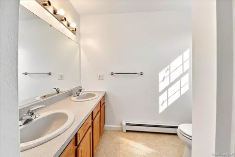 Bath - 78 Patmore Ave, Yonkers, NY 10710 photo 1 of 2