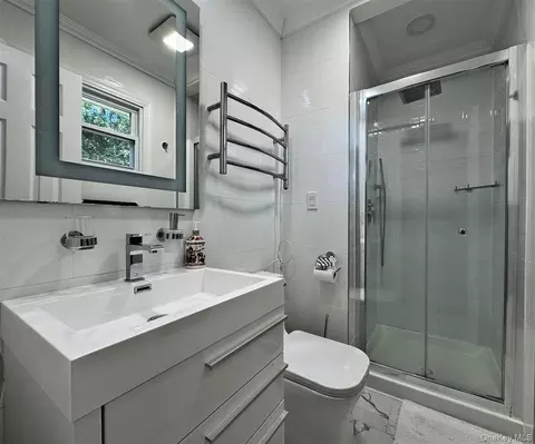 Bath - 6 Adele Blvd, Ramapo, NY 10977 photo 1 of 6