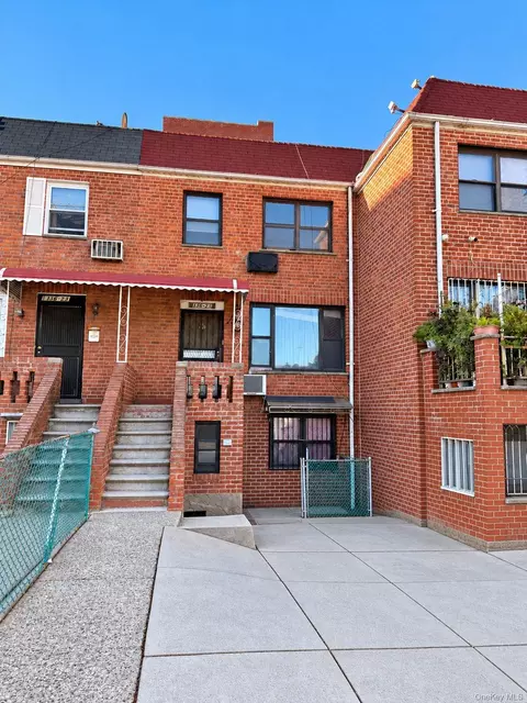 136-25 Cherry Ave, Flushing, NY 11355 photo 2