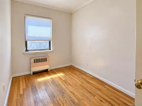 136-25 Cherry Ave, Flushing, NY 11355 photo 3