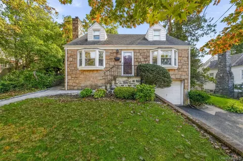 26 Custer Ave, Yonkers, NY 10701