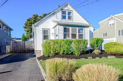 412 Fire Island Ave, Babylon, NY 11702