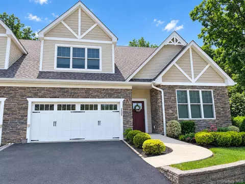 2329 Depeyster Dr, Cortlandt Manor, NY 10567