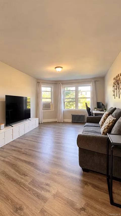 Living - 141-18 78th Ave #3D, Flushing, NY 11367 photo 2 of 2