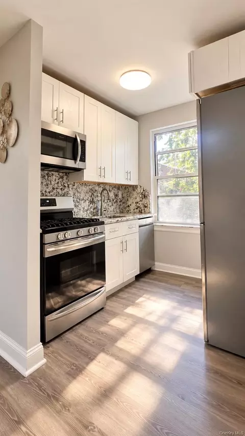 Kitchen - 141-18 78th Ave #3D, Flushing, NY 11367 photo 2 of 2