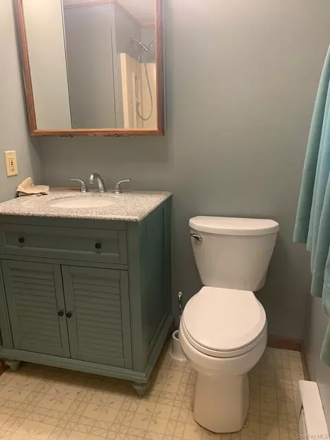 Bath - 79 Cambridge Dr, Red Hook, NY 12571 photo 1 of 3