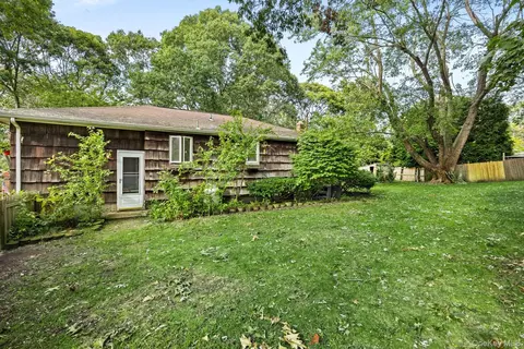 Exterior - 2 Easterly Rd, Hampton Bays, NY 11946 photo 7 of 8