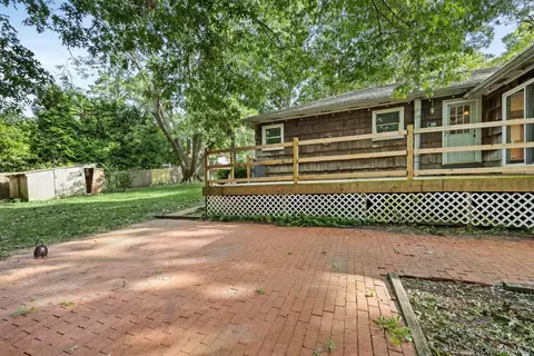 Exterior - 2 Easterly Rd, Hampton Bays, NY 11946 photo 4 of 8