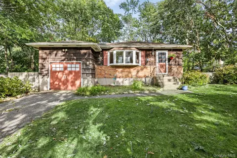 Other - 2 Easterly Rd, Hampton Bays, NY 11946 photo 2 of 4
