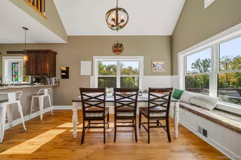 Dining - 155 Sands Rd, Wallkill, NY 10941 photo 1 of 1