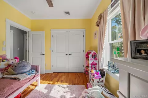 Bedroom - 155 Sands Rd, Wallkill, NY 10941 photo 5 of 7