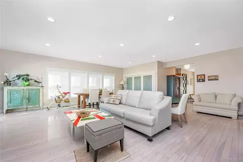 Living - 32 Tyler Dr, Riverhead, NY 11901 photo 3 of 3