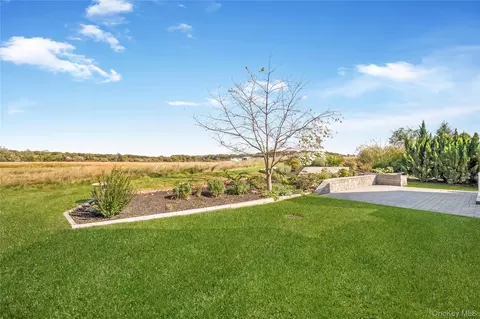 Exterior - 32 Tyler Dr, Riverhead, NY 11901 photo 7 of 8