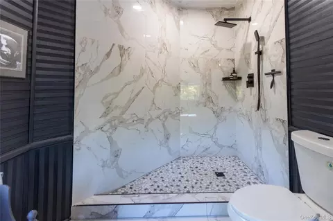 Bath - 30 Old Post Rd, Red Hook, NY 12571 photo 2 of 3